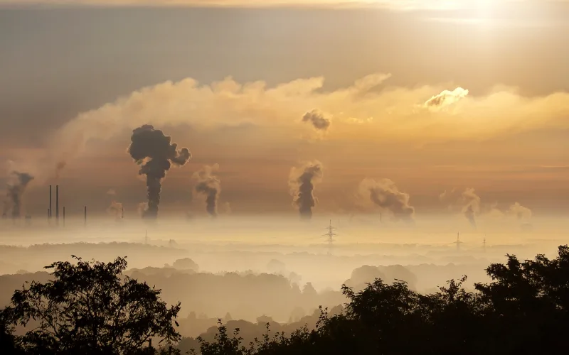 A photo showing air pollution